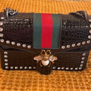 Super Cute Boujie Bee Bag